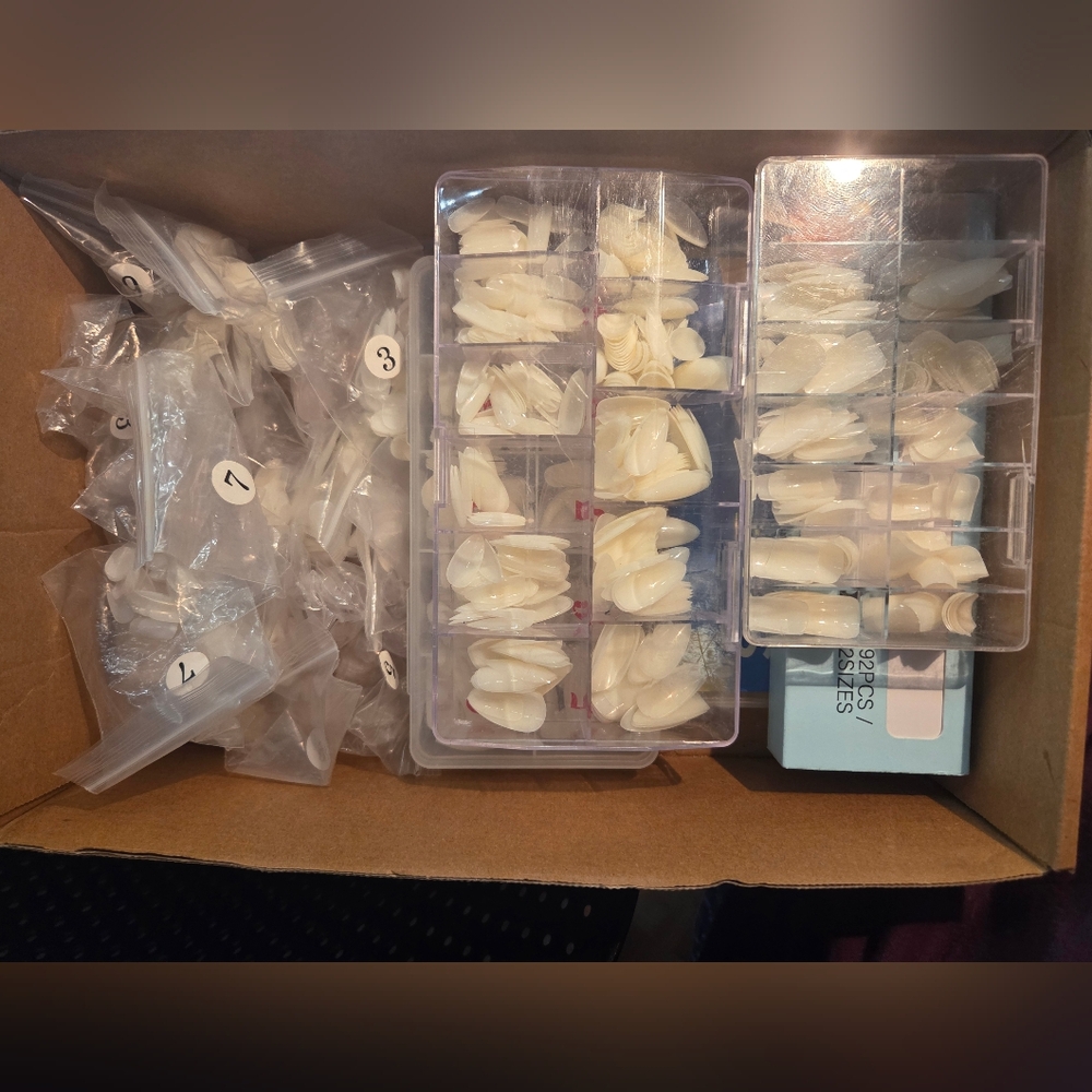 Assorted Nail Tips Set